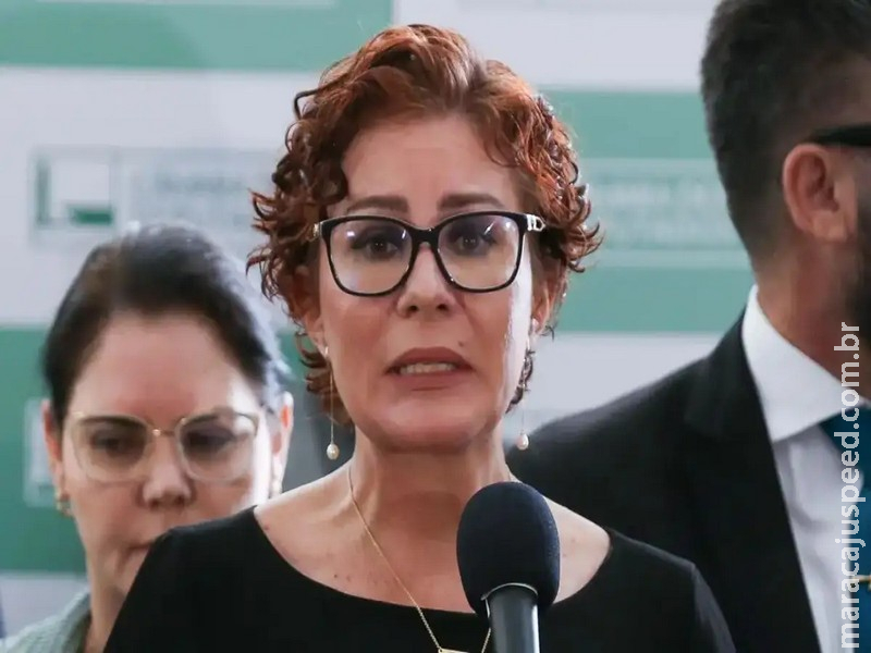 STF anula votação da Câmara e decreta perda de mandato de Carla Zambelli