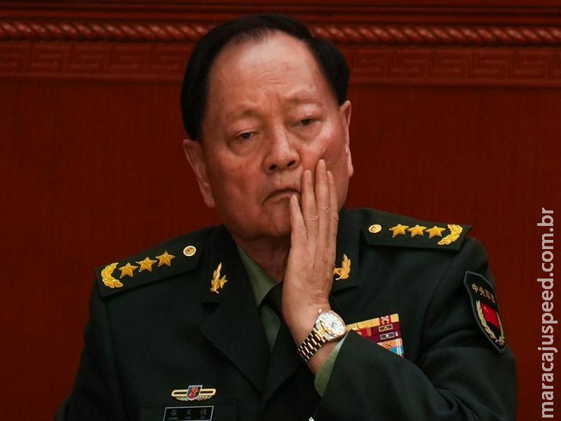 China: Limpeza no Exército expõe poder de Xi Jinping