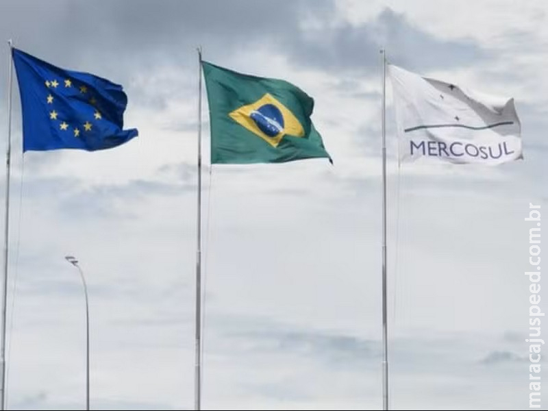 Embaixadores da UE aprovam provisoriamente acordo comercial com Mercosul