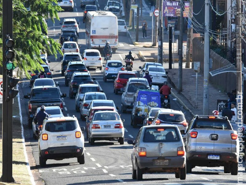 Motoristas têm até hoje para pagar IPVA com desconto