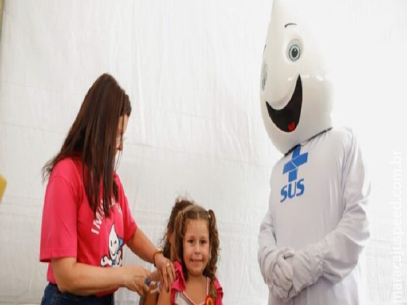 Na contramão de decisões internacionais, o Brasil avança na oferta de vacinas para o público infantil