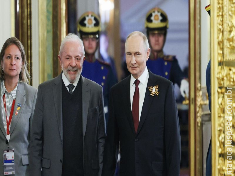 Putin e Lula discutem cooperação e coordenação internacional em conversa telefônica, diz Kremlin