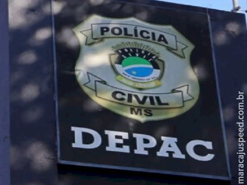 Adolescente é flagrada em sala de aula com droga na mochila e faca 