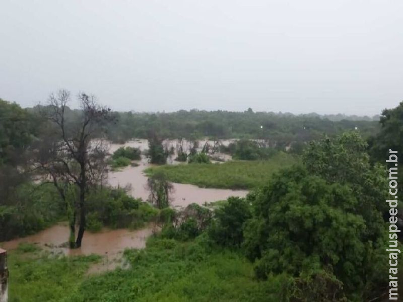 Após chuvas intensas, rio se aproxima dos 7 metros e deixa Aquidauana e Anastácio em alerta 