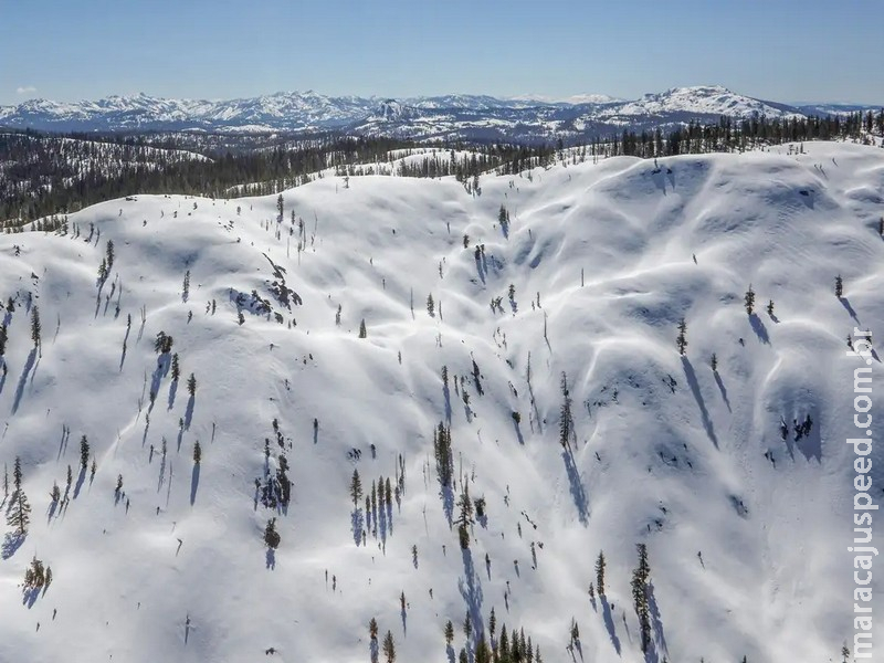 Avalanche deixa dez esquiadores desaparecidos nos Estados Unidos