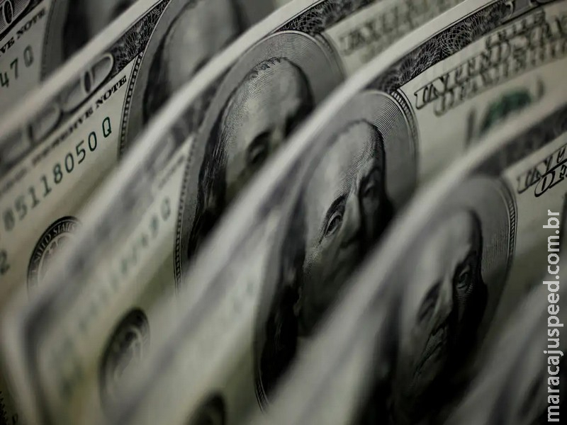 Bolsa bate recorde e dólar cai para R$ 5,17 com fim de tarifaço