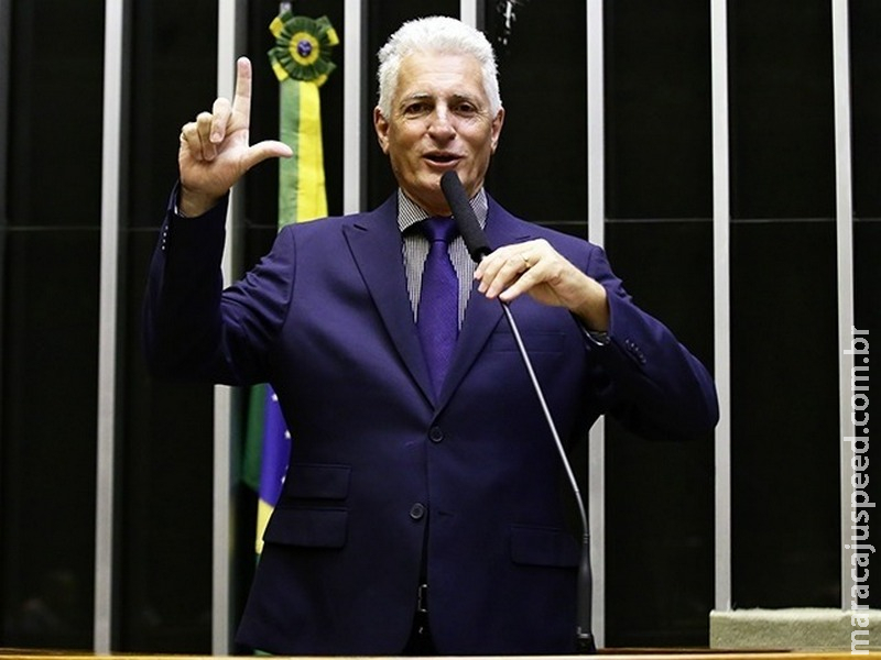 Briga na CPMI do INSS: Deputado do PT dá soco na cara de colega e admite