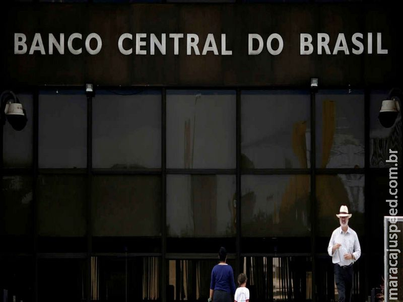 Economistas cortam a Selic e ajustam todas as projeções para 2026; veja o Focus desta segunda-feira (23)