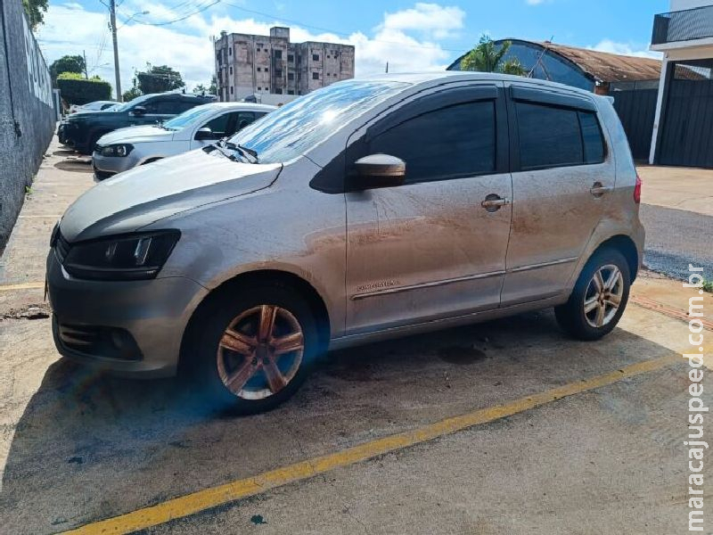 Jovem é detido em posto de combustível com veículo furtado e preparado para o contrabando