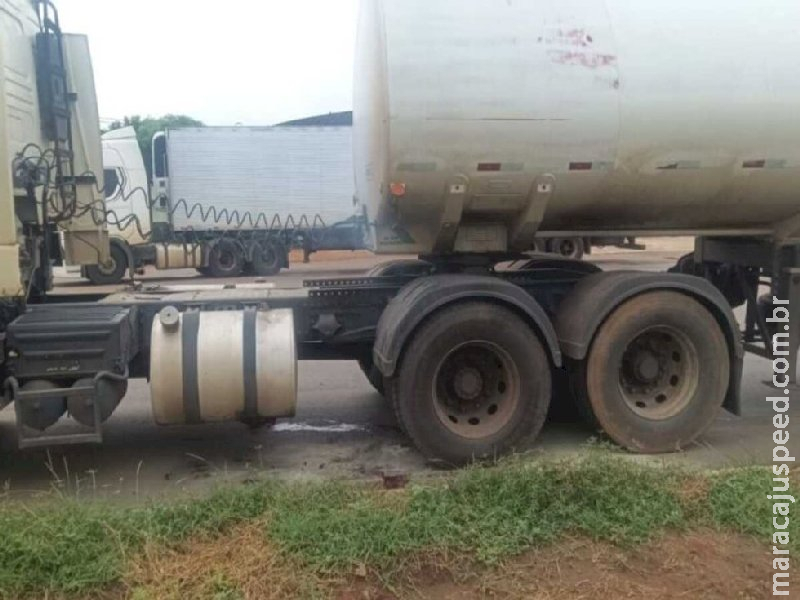 Pneu explode durante incêndio em caminhão-tanque e deixa feridos na BR-163 