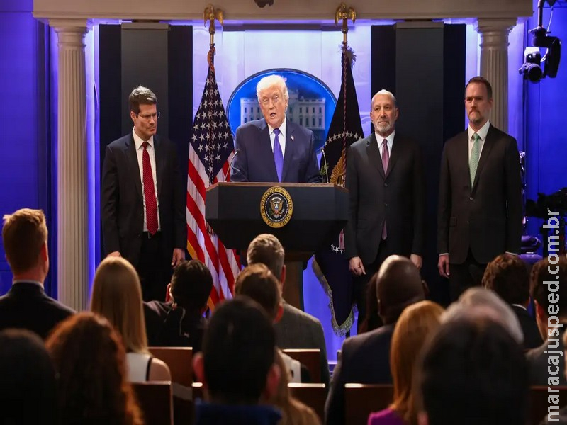 Trump taxa anuncia global de 10% Suprema Corte após taxas de importação