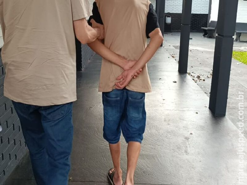 Usuário confunde policial com traficante e entrega 