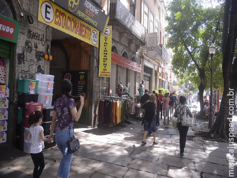 Vendas no comércio varejista fecham 2025 com alta de 1,6% 