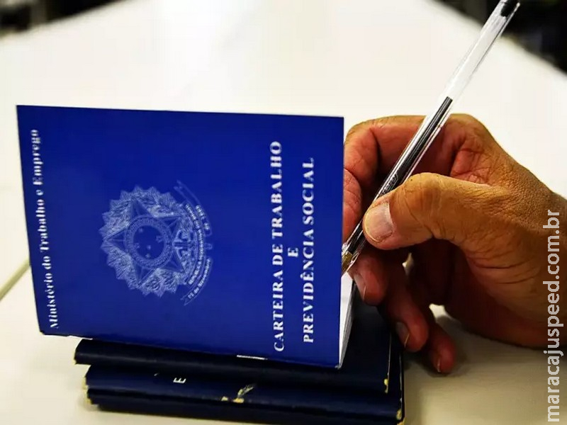 Brasil tem recorde de 66,8% dos trabalhadores na previdência social