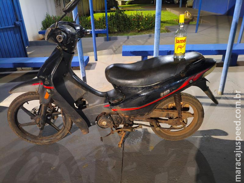 Condutor embriagado é preso após pilotar moto na contramão e colidir com carro em Maracaju