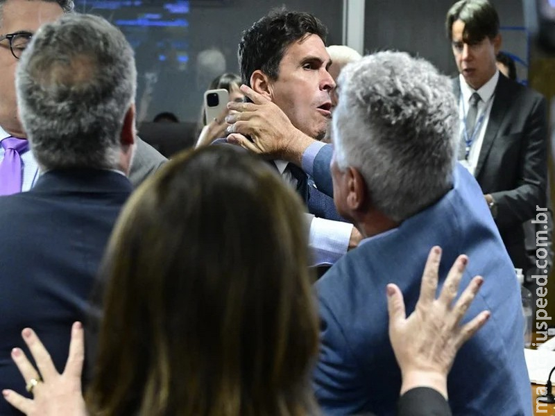 Dino suspende quebra de sigilo de Lulinha na CPMI do INSS