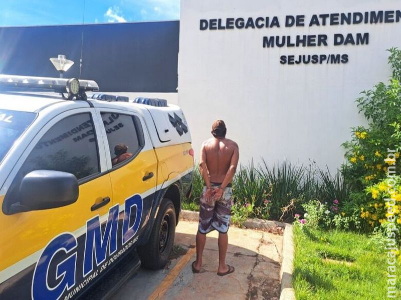 Homem é preso em Dourados após agredir companheira com chutes na cabeça