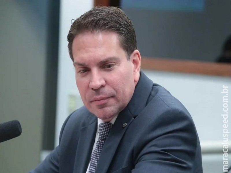 Moraes nega recurso da Câmara e mantém processo contra Ramagem por crimes pré-mandato