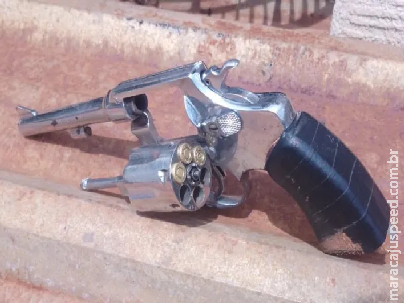 Polícia Civil prende homem por porte ilegal de arma de fogo e violência doméstica em Campo Grande
