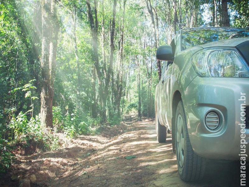 Turista tem pertences furtados de carro durante visita à cachoeira em Campo Grande