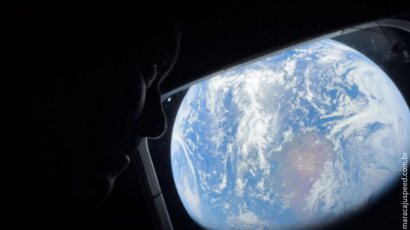 Artémis II: espaçonave Orion é puxada pela gravidade da Lua