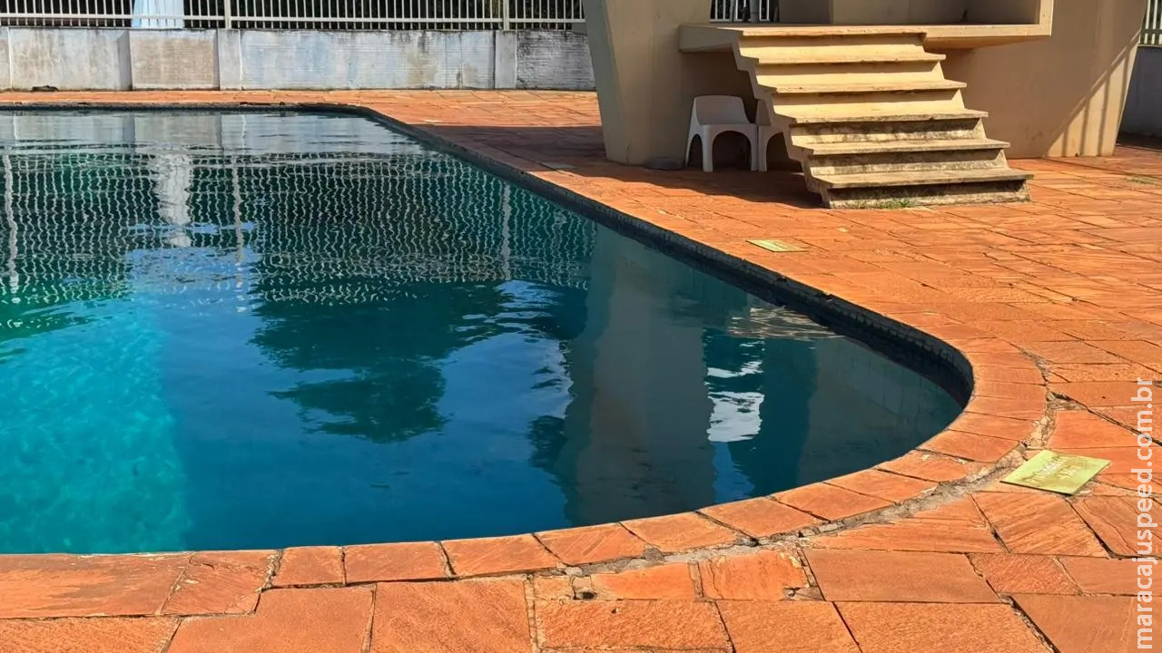 Bebê de 1 ano é socorrido em estado grave ao se afogar em piscina em Costa Rica