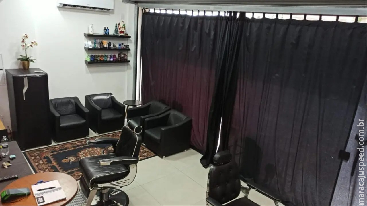 Disputa na tesoura? Barbearias na Rua Spipe Calarge lidam com concorrência no ‘corredor da beleza’