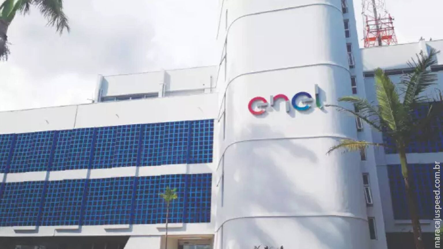 Enel tenta restabelecer energia de 6 mil imóveis no centro de SP