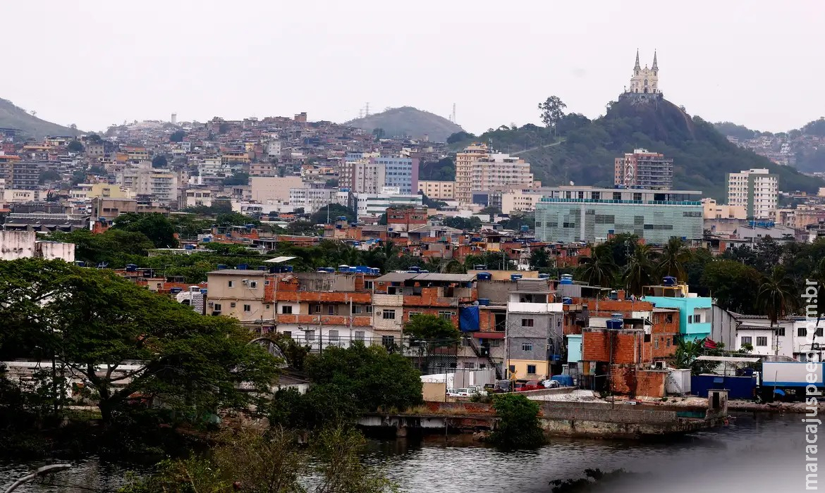 Justiça decreta prisão preventiva de casal que levava armas para o CV
