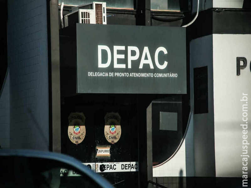 Marido bate em companheira em frente à delegacia e é preso em Campo Grande