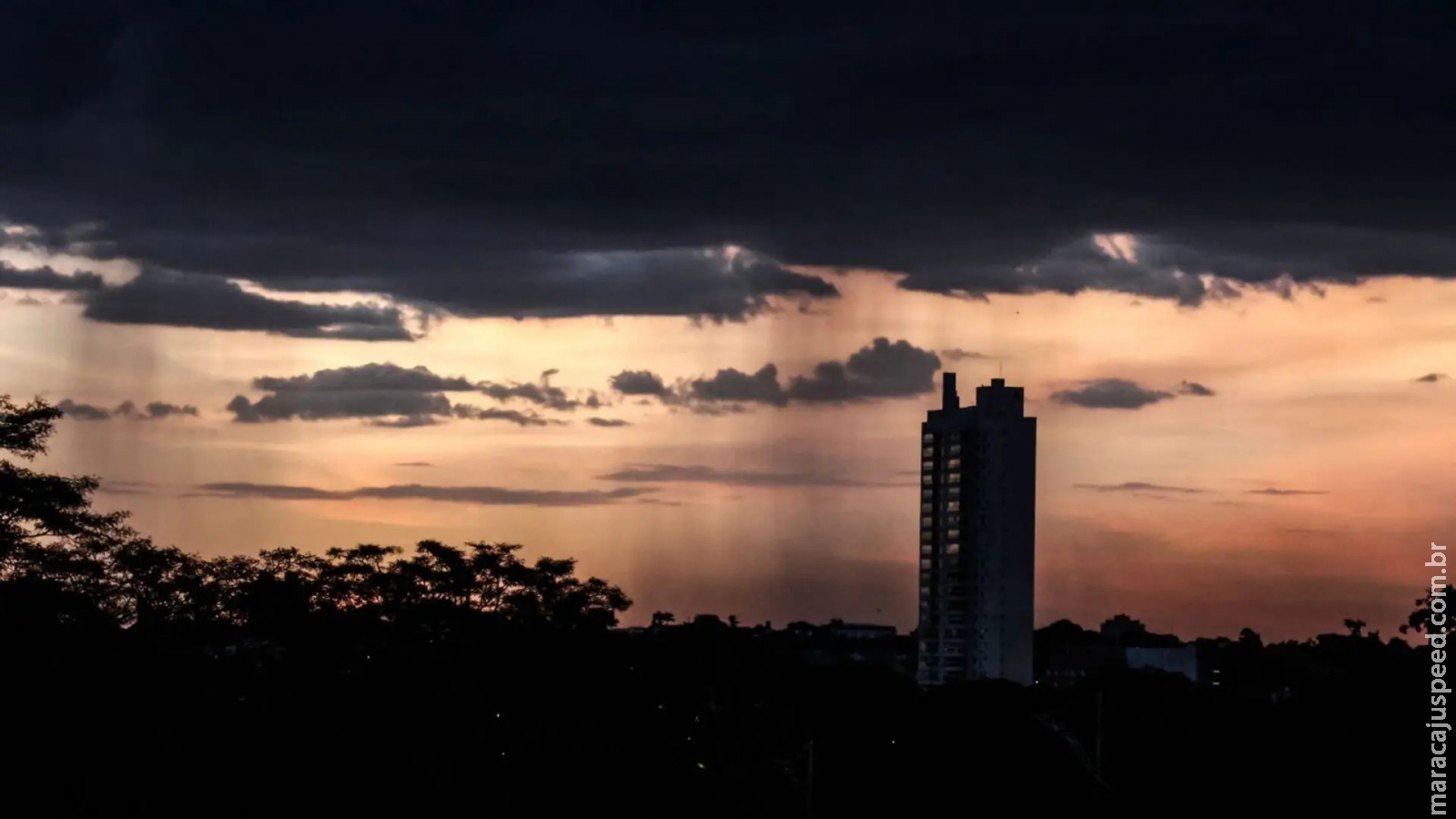 Prepare o guarda-chuva: previsão indica chuva intensa e ventos fortes em MS