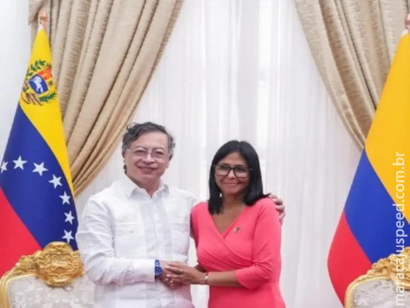 Presidente colombiano vai à Venezuela para discutir assuntos-chave com interina Delcy Rodríguez
