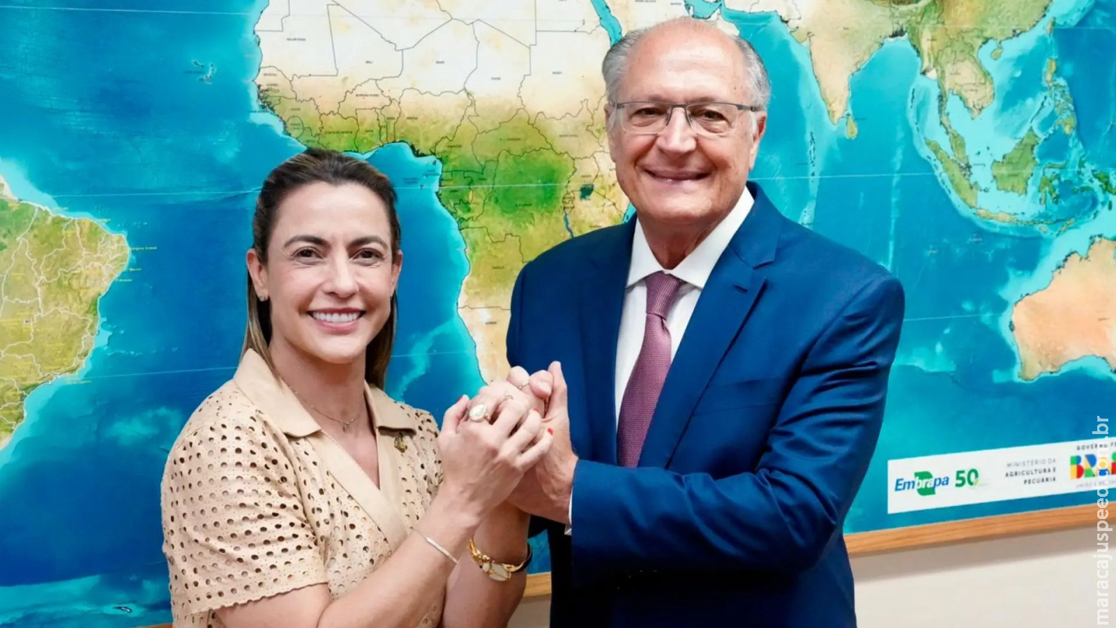 Soraya assume direção do PSB, declara apoio à reeleição de Lula e divide partido em MS