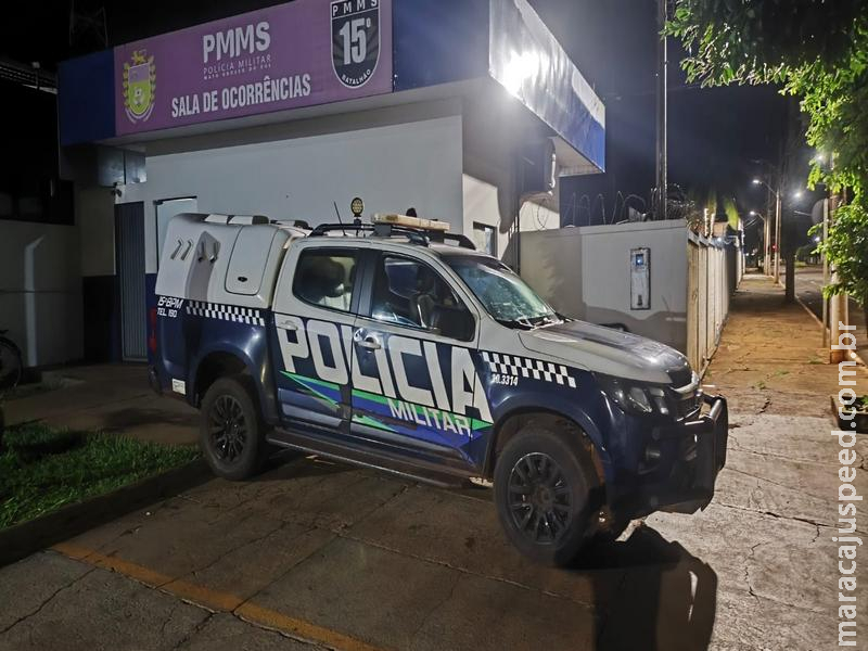 TENTATIVA DE INVASÃO: Homem embriagado é preso após chutar porta de residência e ameaçar família na Vila Juquita