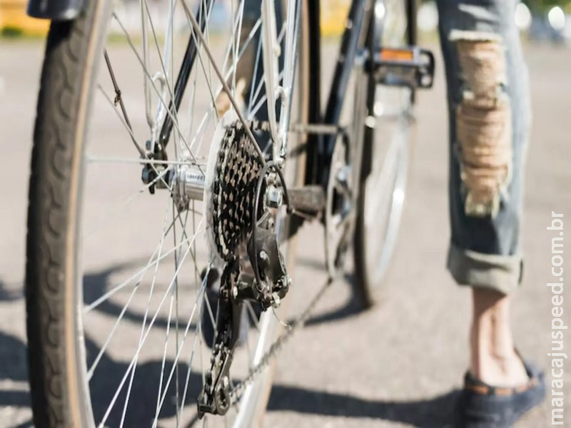 Criança de 10 anos furta bicicletas de academia a mando do padrasto