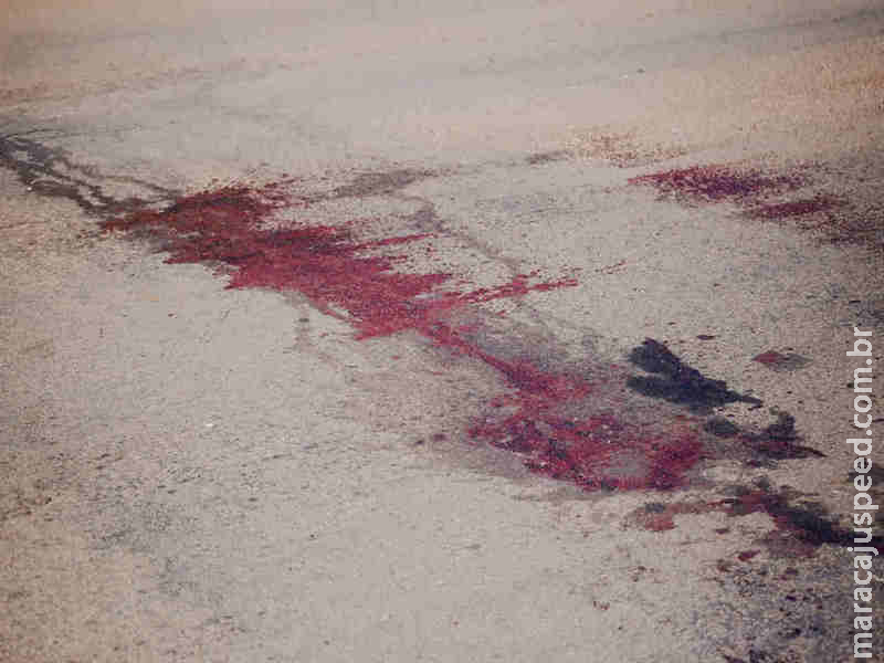 Mãe ouve gritos e encontra filho ferido com três tiros na Nhanhá
