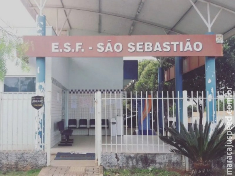 Mulher é presa em posto de saúde após ofender funcionária: ‘Vou arrancar essa negra’