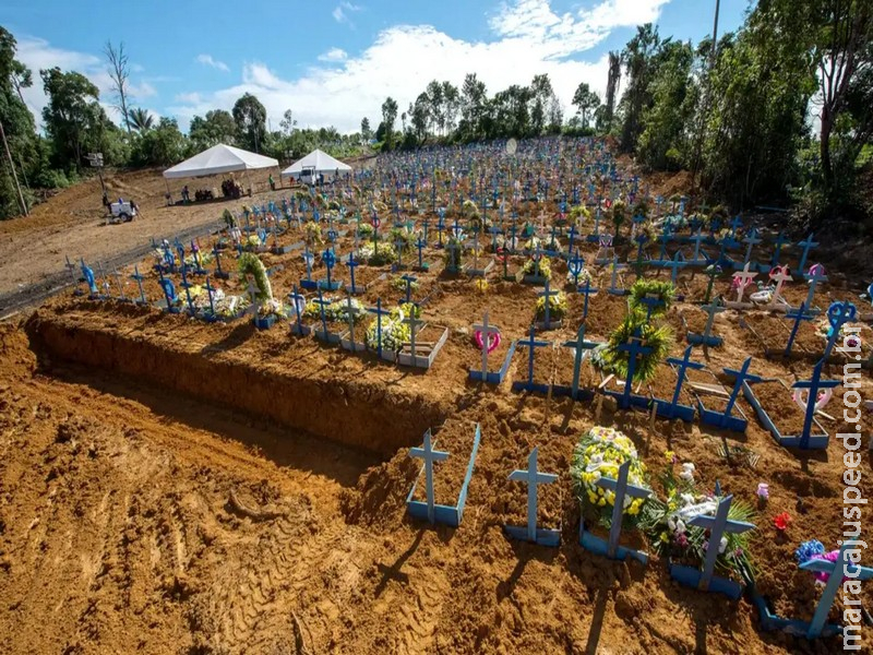 Negacionismo fez brasileiros “perderem” 3,4 anos de vida na pandemia