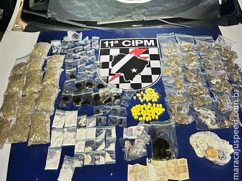 Perseguição policial termina com motociclista preso com drogas em mochila