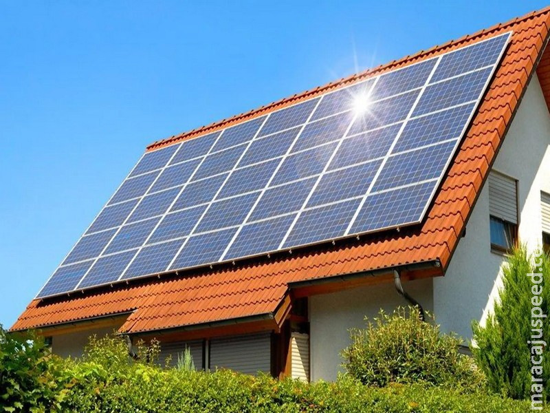 Quando o sol começa a trabalhar a favor da sua conta de luz