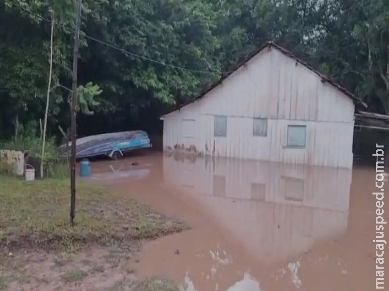 Temporal deixa mais de 200 casas destelhadas e famílias desabrigadas em Deodápolis