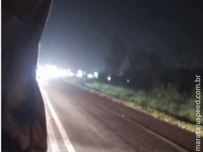 Trânsito é liberado oito horas e meia após tombamento de carreta com etanol na BR-060