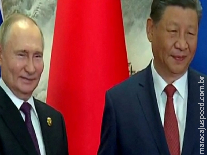 Xi diz a Putin que hostilidades no Oriente Médio precisam acabar imediatamente