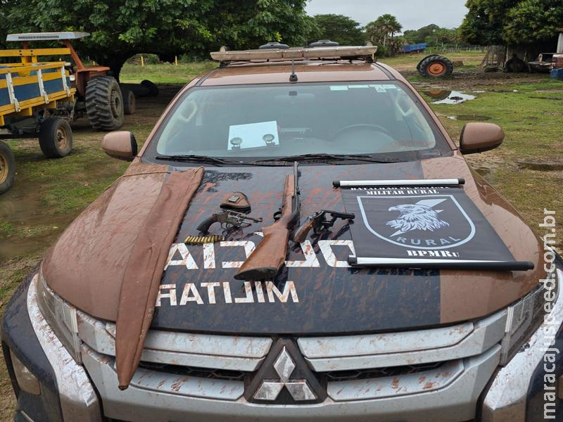 Batalhão Rural prende homem por ameaçar trabalhadores e apreende três armas em fazenda de Corumbá