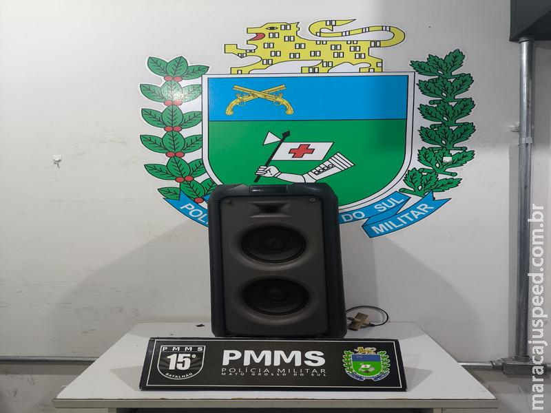 FESTA ENCERRADA: PM apreende aparelho de som e detém jovem por perturbação do sossego na Vila Adrien