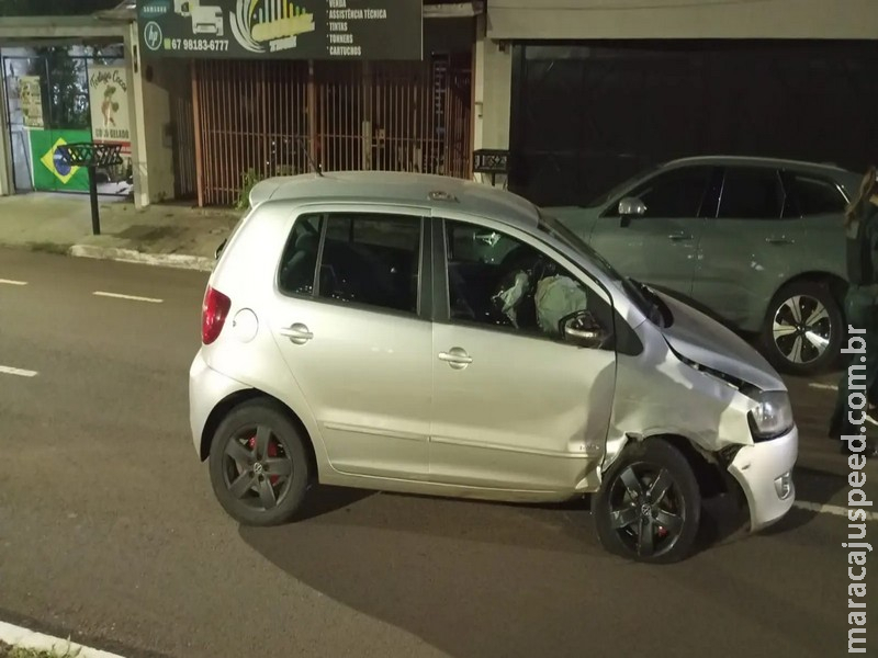 Motorista bate em Volvo estacionado e condutor é preso por embriaguez em Campo Grande