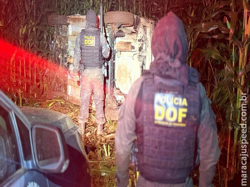 PREJUÍZO DE R$ 1,6 MILHÃO: Traficante capota carro em lavoura de milho durante perseguição do DOF na BR-267 em Maracaju