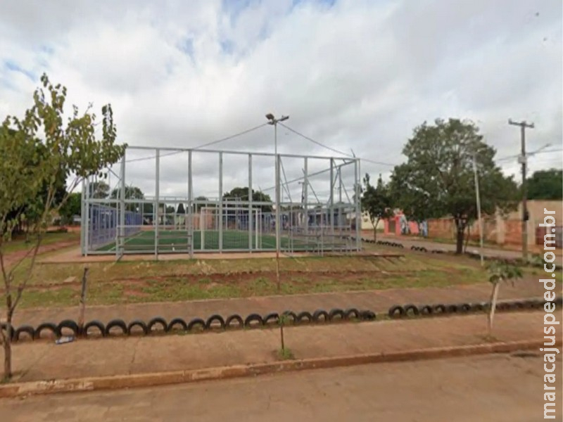 Rapaz é executado a tiros em arquibancada de quadra de futebol no Parque do Lageado 