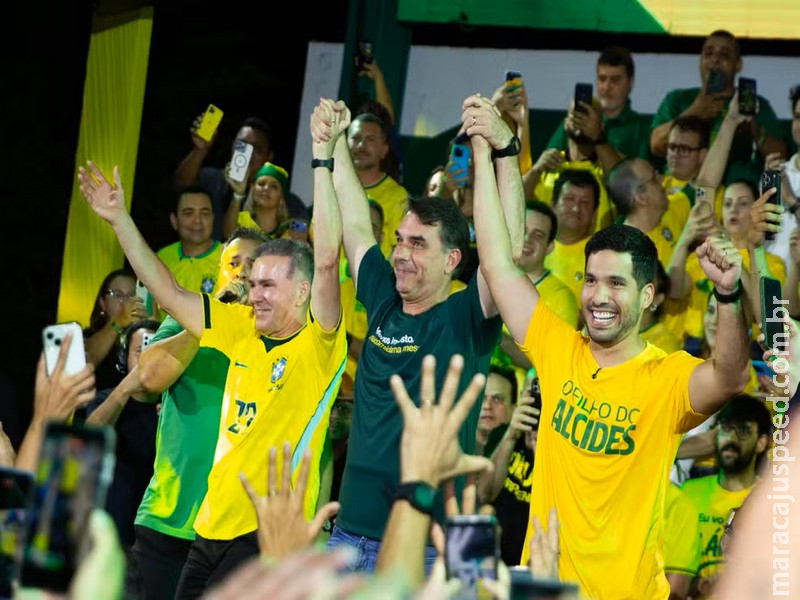 Flávio Bolsonaro supera Lula em novos seguidores e lidera interações entre pré-candidatos no 1º semestre