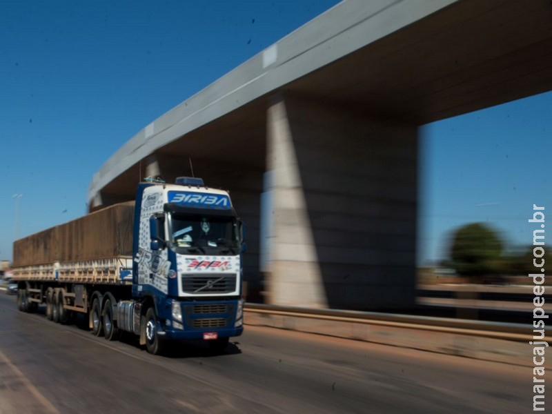 Move Brasil 2 já aprovou R$ 20 bilhões para financiar caminhões e ônibus